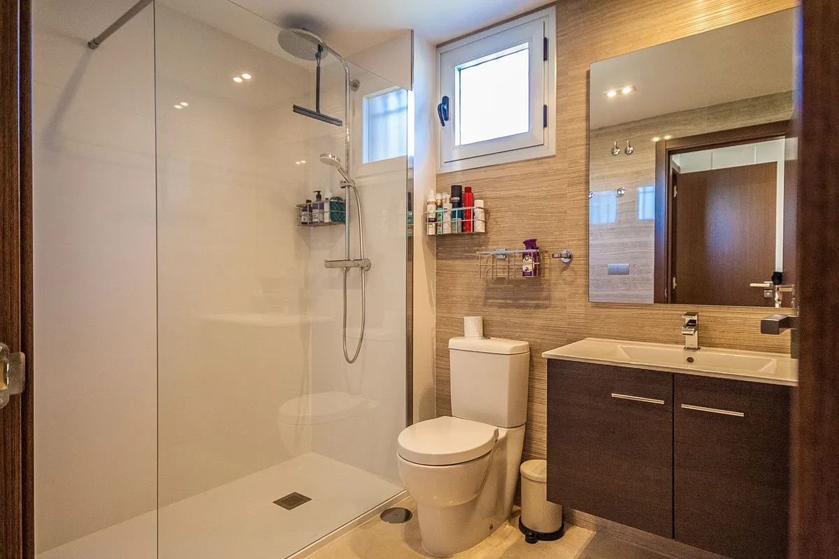 3713b924-0a04-47df-a260-f872047caf6a