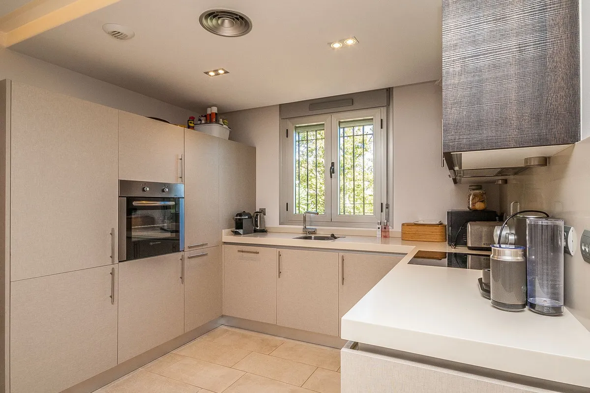 7ef2560a-3ed7-4757-b197-59818564a4ae