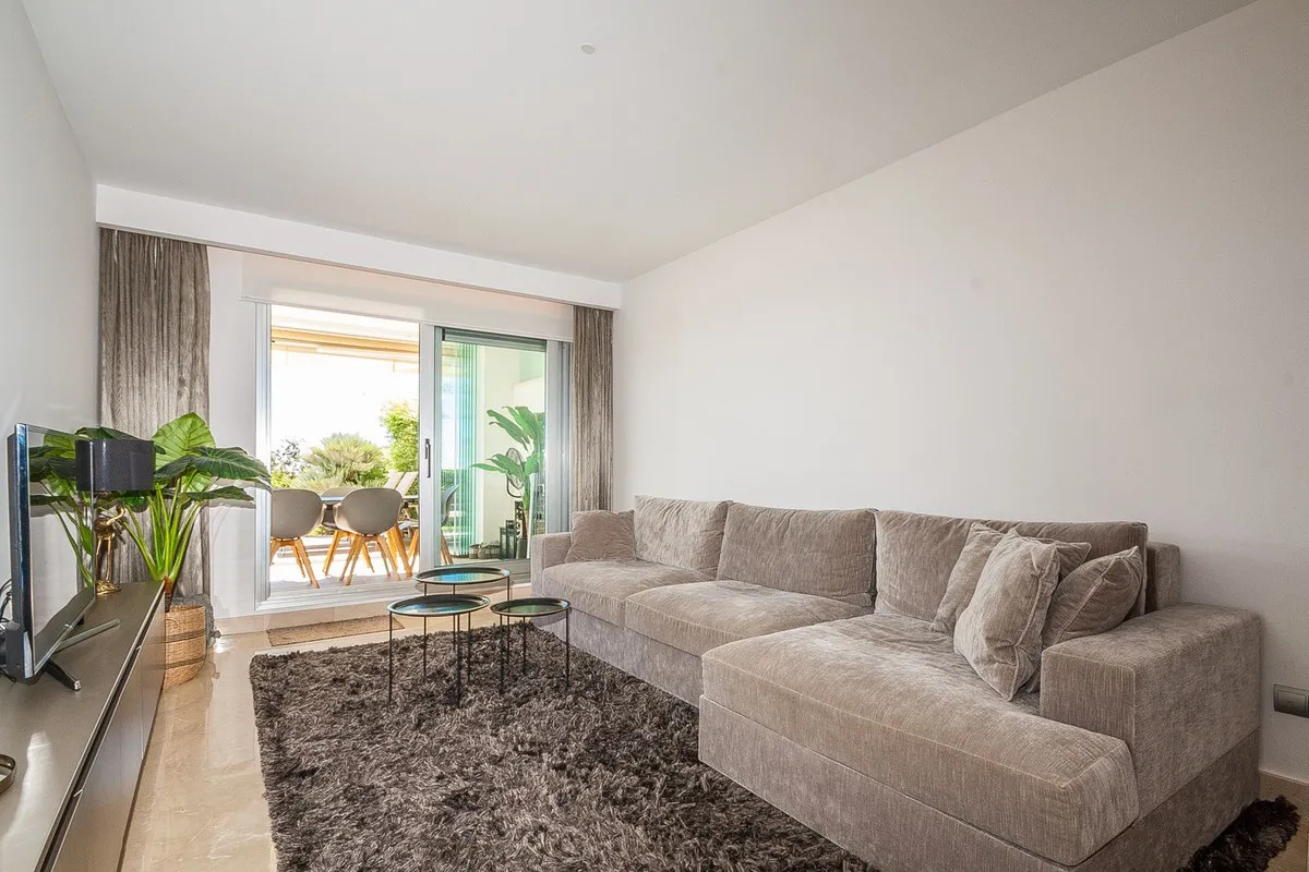 f2638362-fd78-4335-b4a3-f94d1fd53102