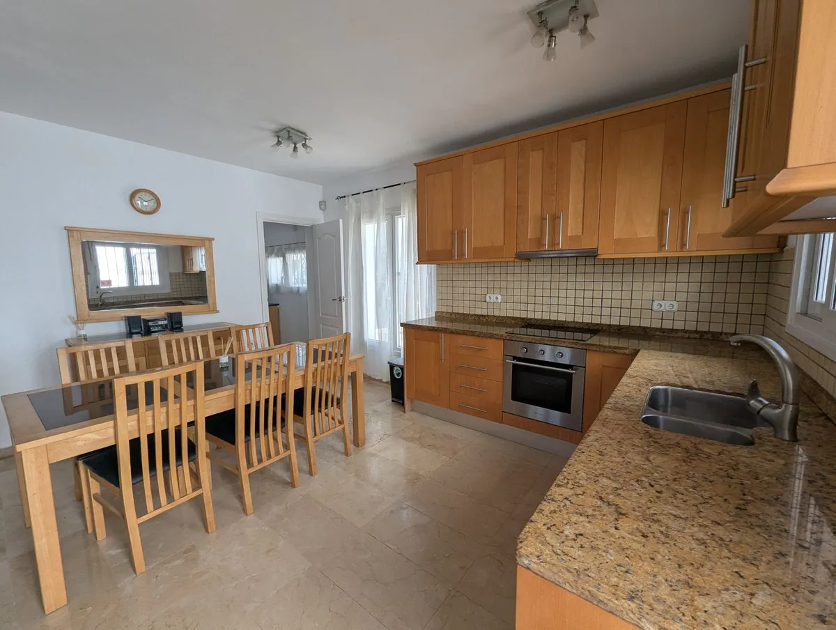 0dab3ed3-8050-4000-9825-eef9af52dc4e