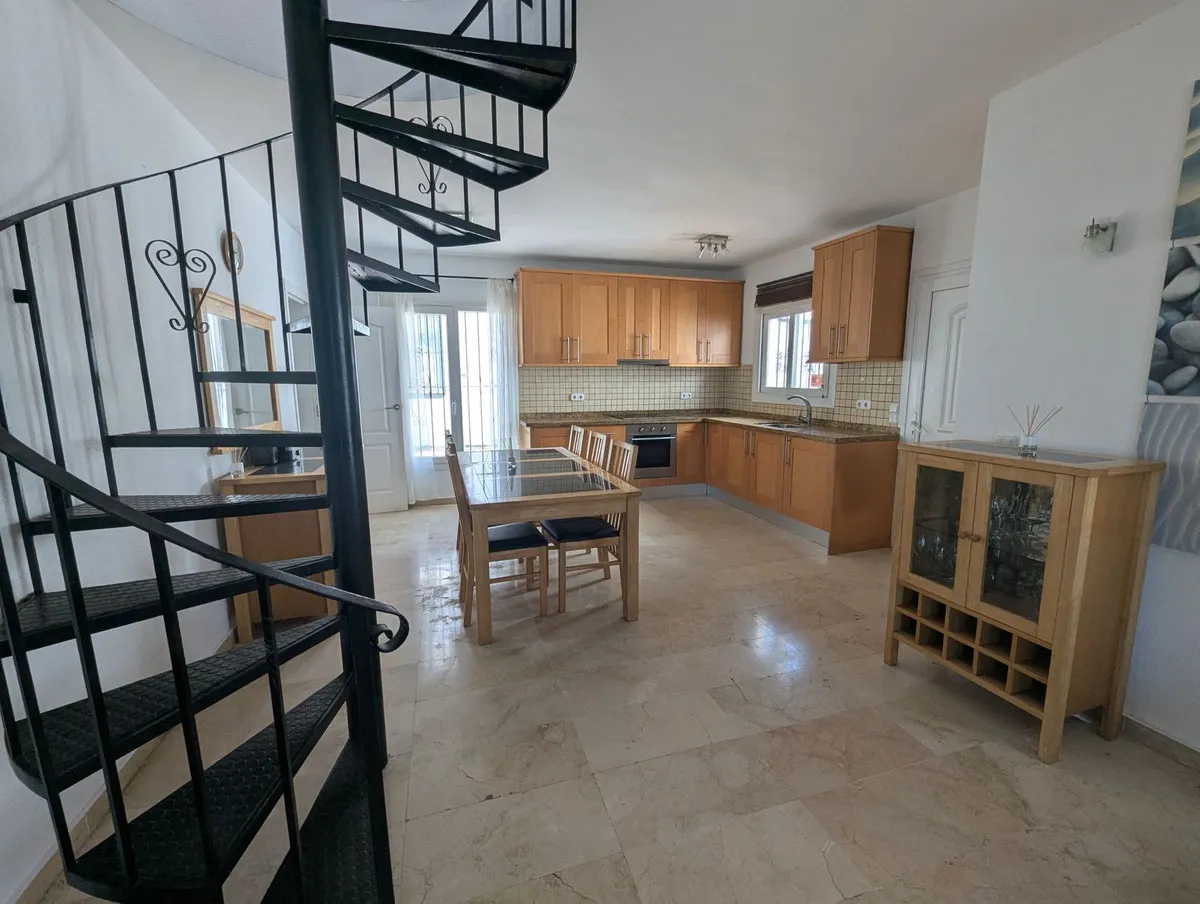 1aec3678-1a62-44b9-a864-cd20fade0804