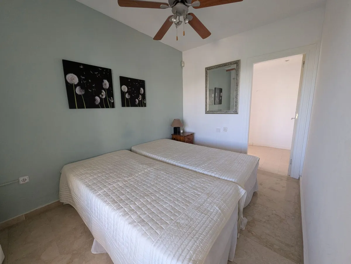 352fe07e-645c-4df0-9c0a-4f418f461996