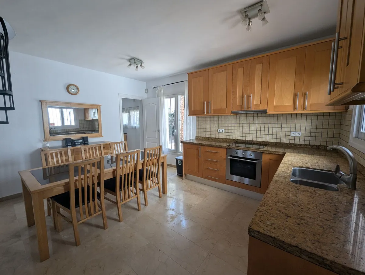 81c27b04-1c11-4c73-bea8-f2e41af5b8cd