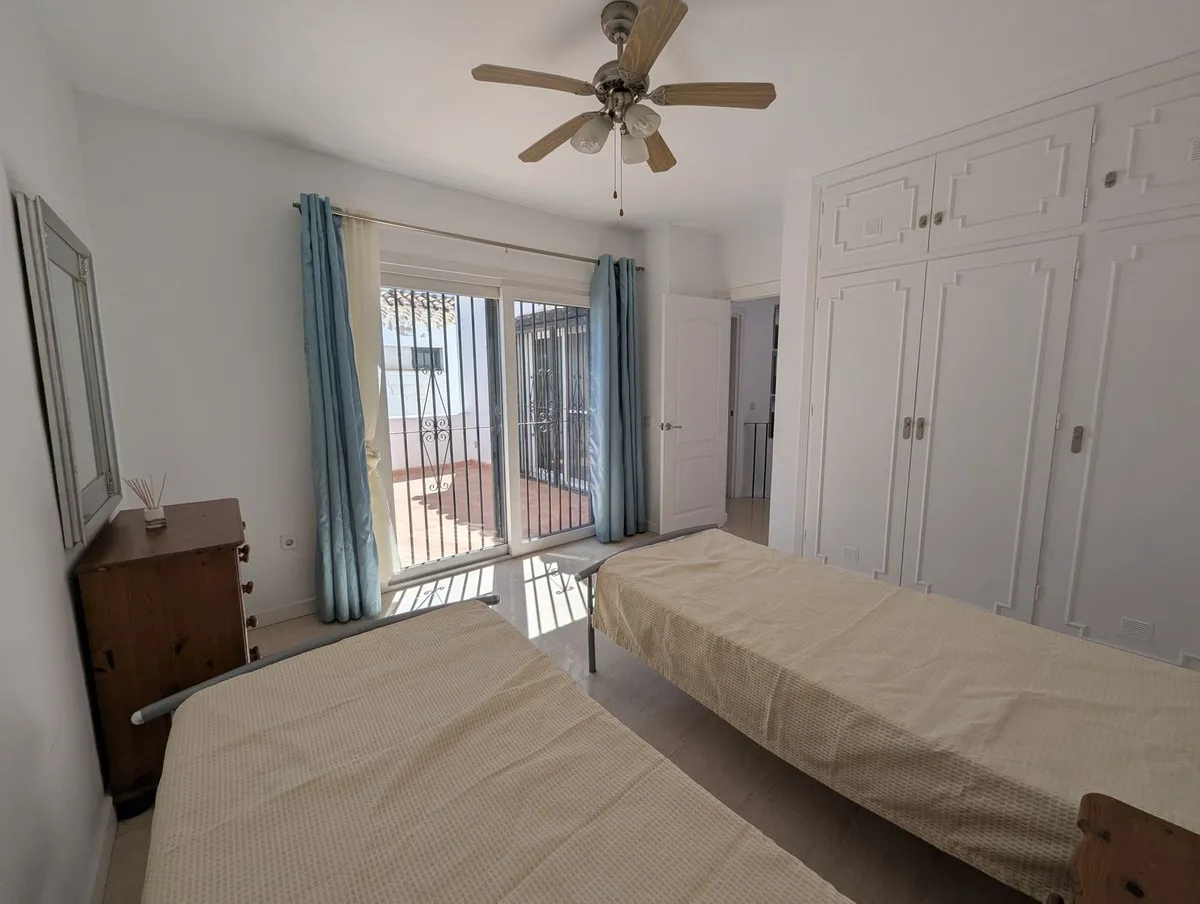 ab18ba0d-2ff0-442d-a2d7-ae57a02eddb0