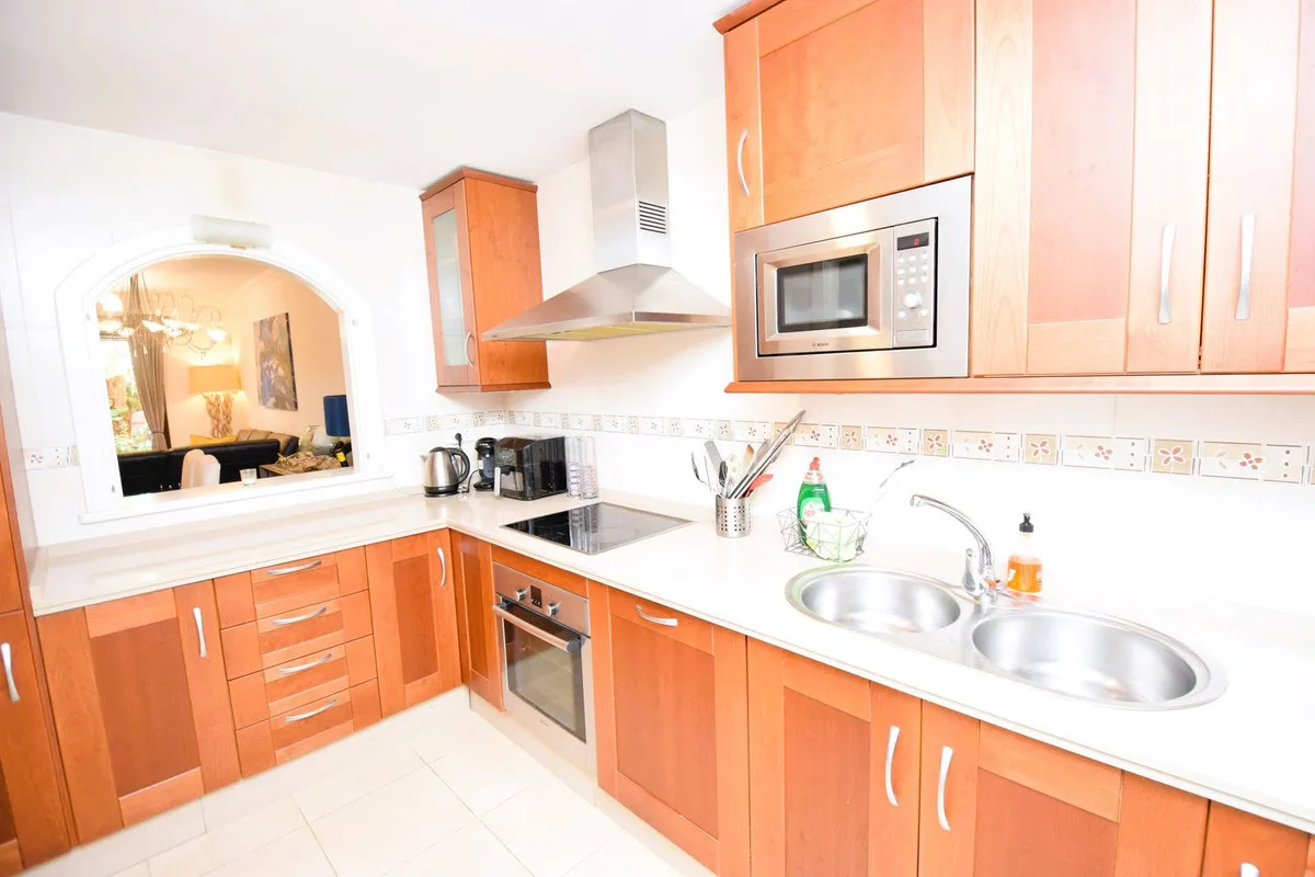 6b55ba81-3d41-46e7-abf0-929801bfd36b