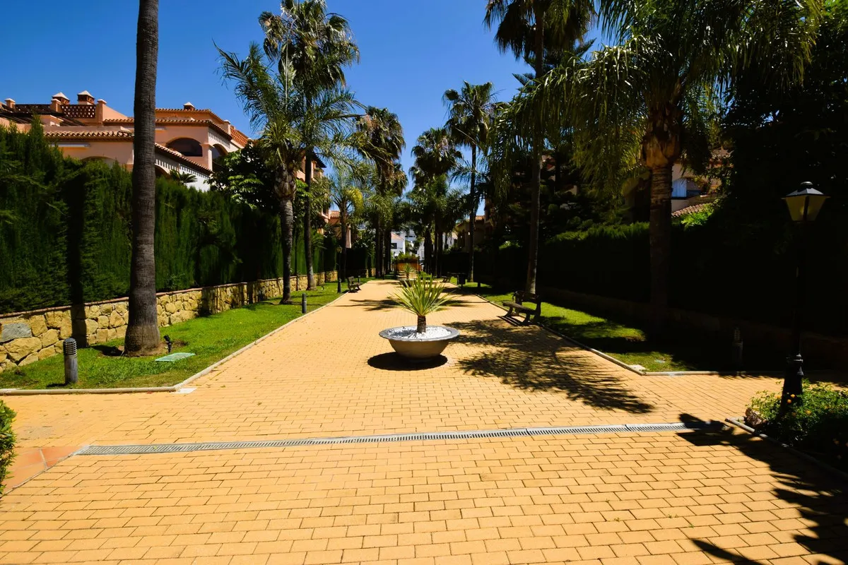 cbdfd81c-65d4-4695-a133-c0025e173e78