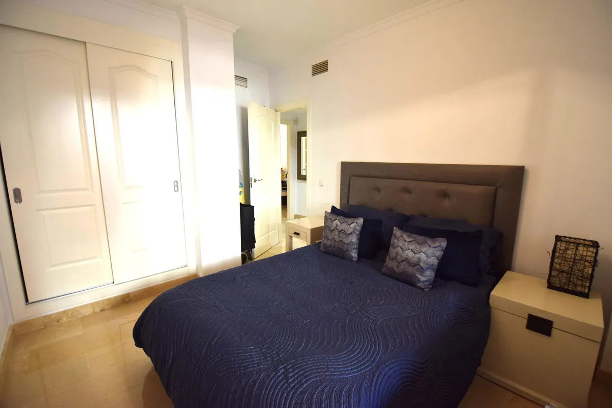 e054f1f7-c70f-45f3-a802-af30dc54c601