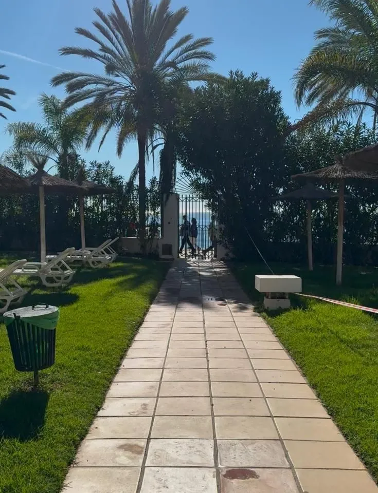 1253c140-58c1-490d-93e8-0dce7635321e