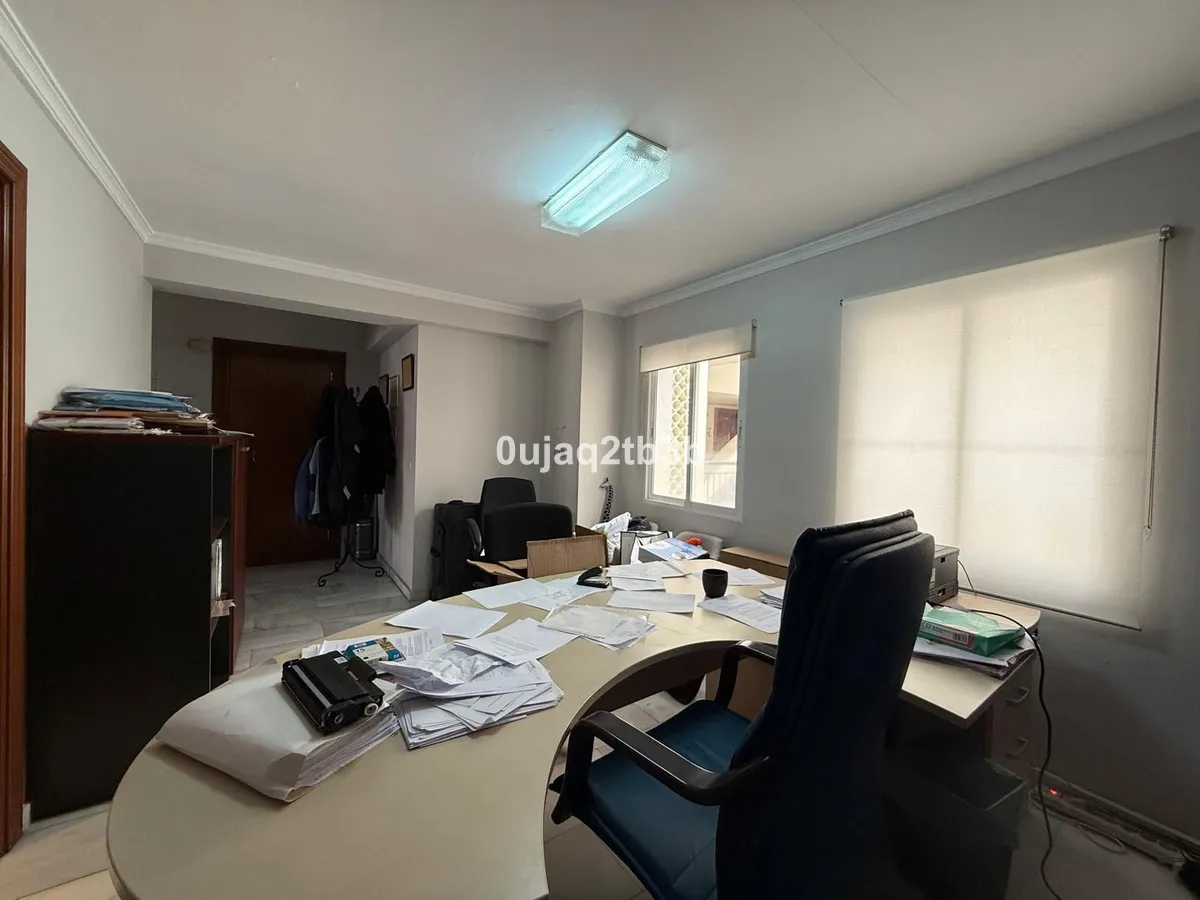 f4fe6049-4167-4f9f-83e2-6820e9d4c426