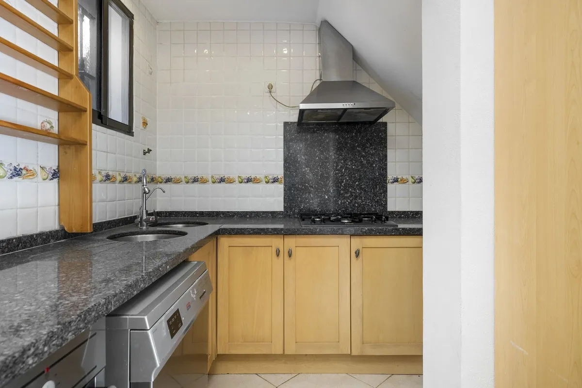 7fb80288-ddbb-457e-a915-9c03e858f34c