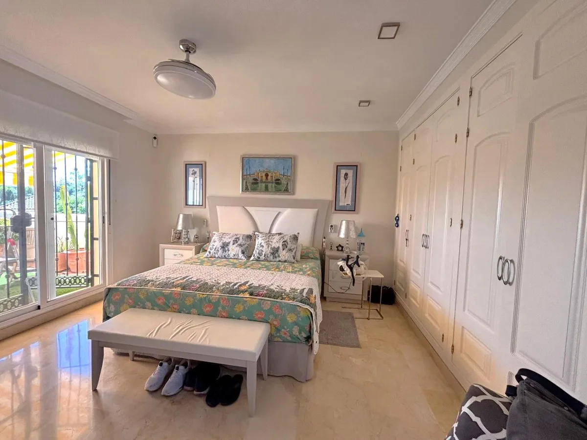 1004fcb2-fec4-41c4-99fe-a1966404a3d7