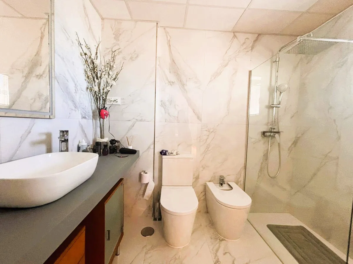 7a2147b8-072e-437b-8a18-75f5f11af314