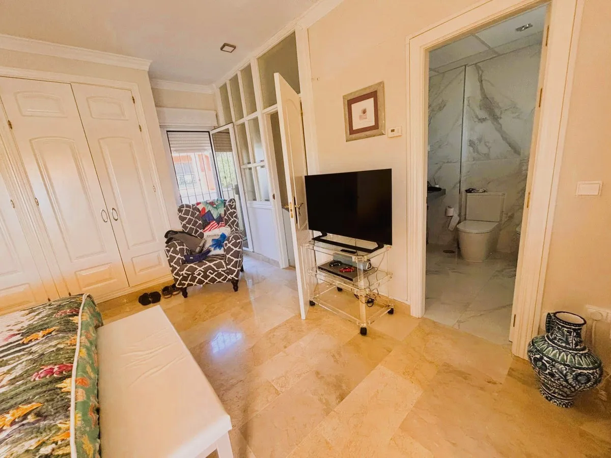 c3030d05-519e-4c55-8230-76f8281724ad