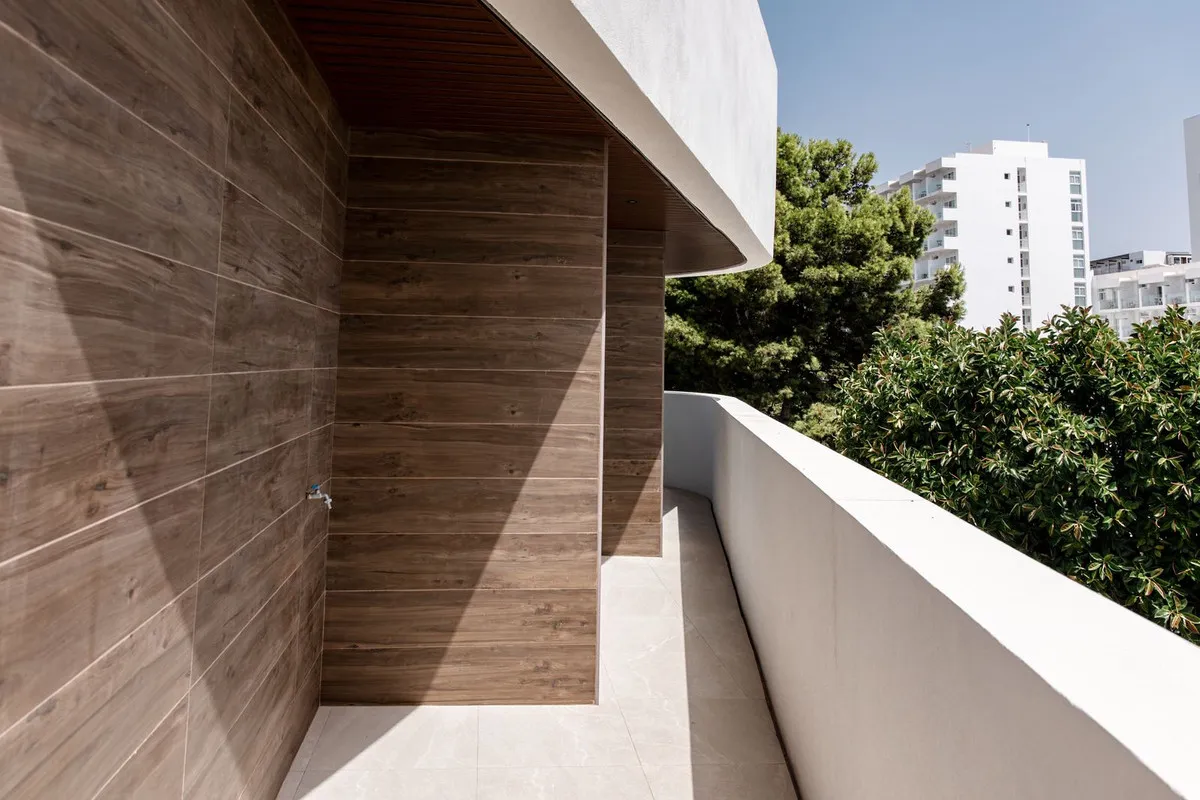 b29817e1-7286-49f6-9924-16925ac17bdd