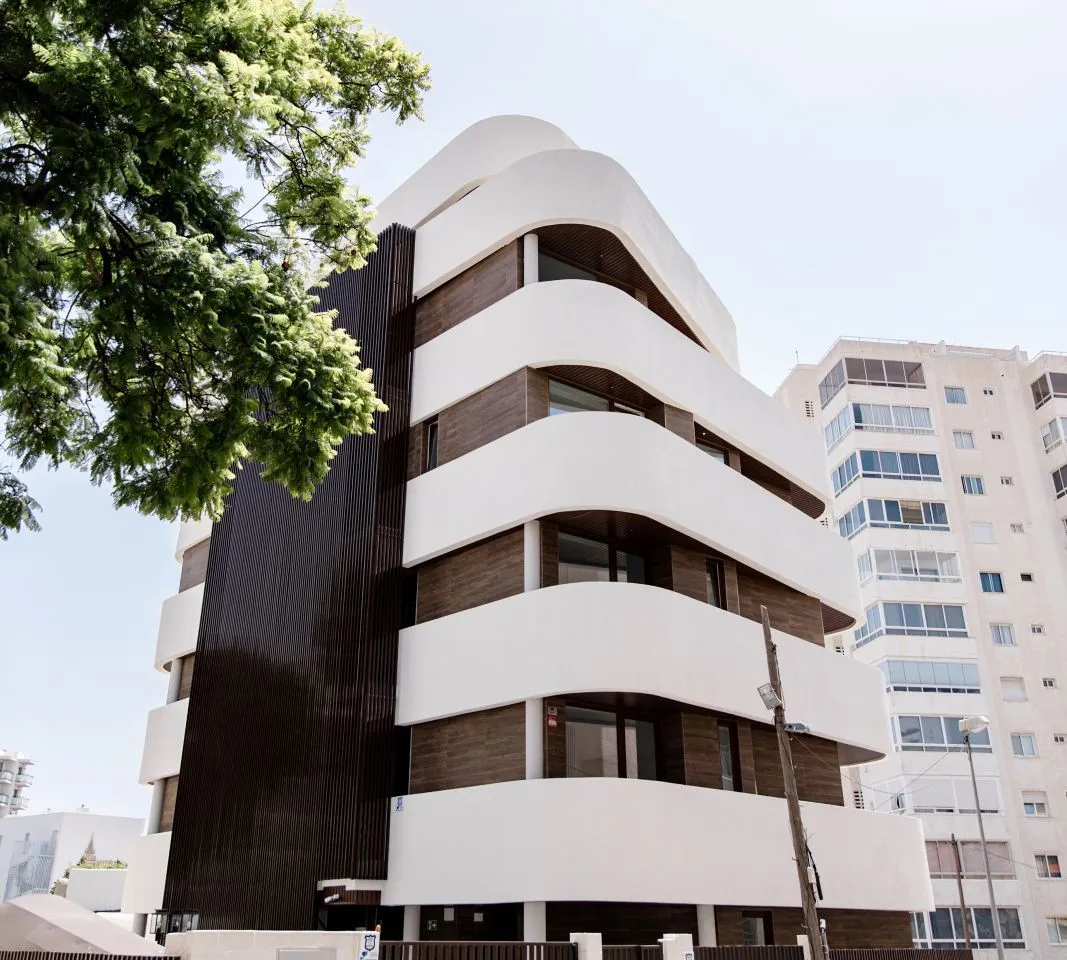 f5a6de83-4650-4ddf-a0a1-4ca478e6d9af