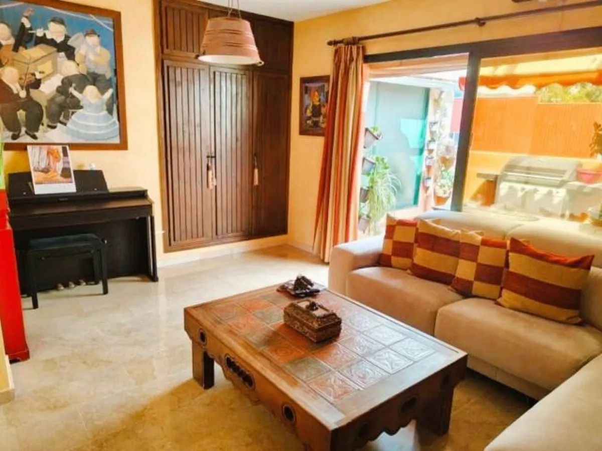 09b1cb94-9d44-4ea1-a82b-c72bdb1490f8