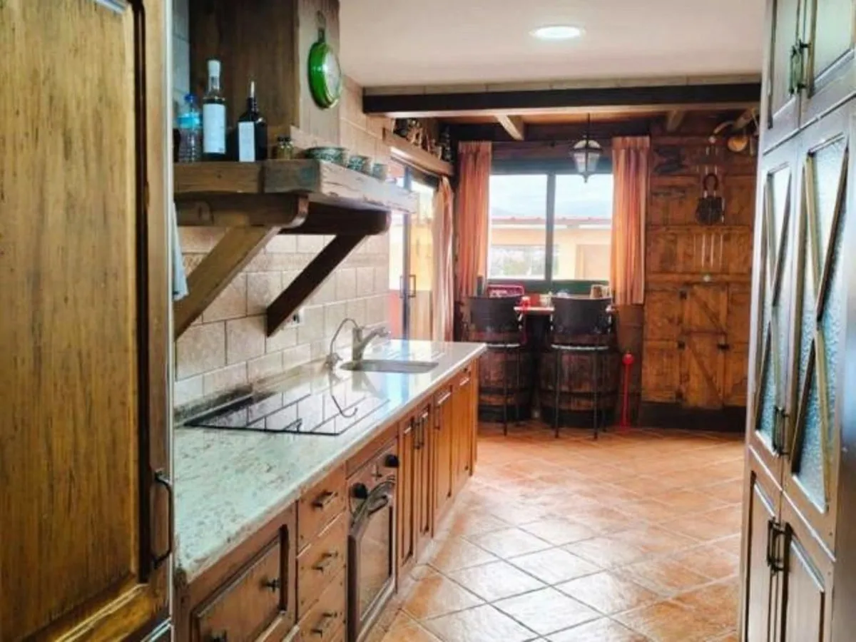 dfe42524-9761-435d-a686-9220e76302cf