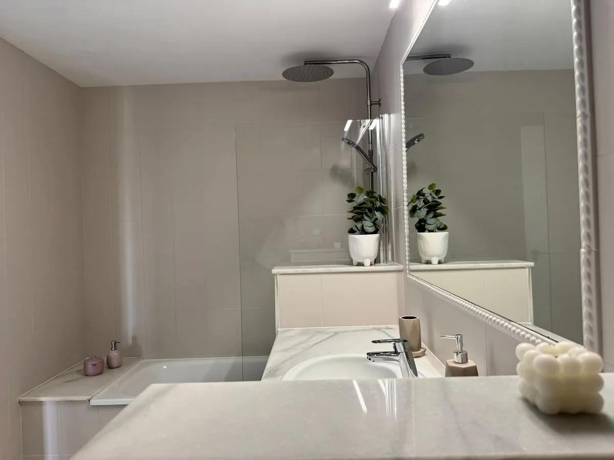 c90ac756-a8f2-4882-bde8-145e4d24c097