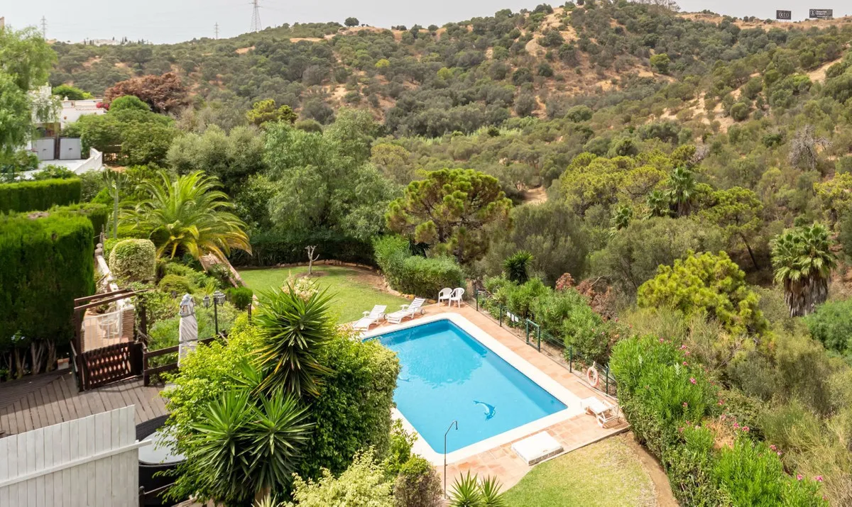 9b63ba08-ad28-44de-8256-d254dfa630b6