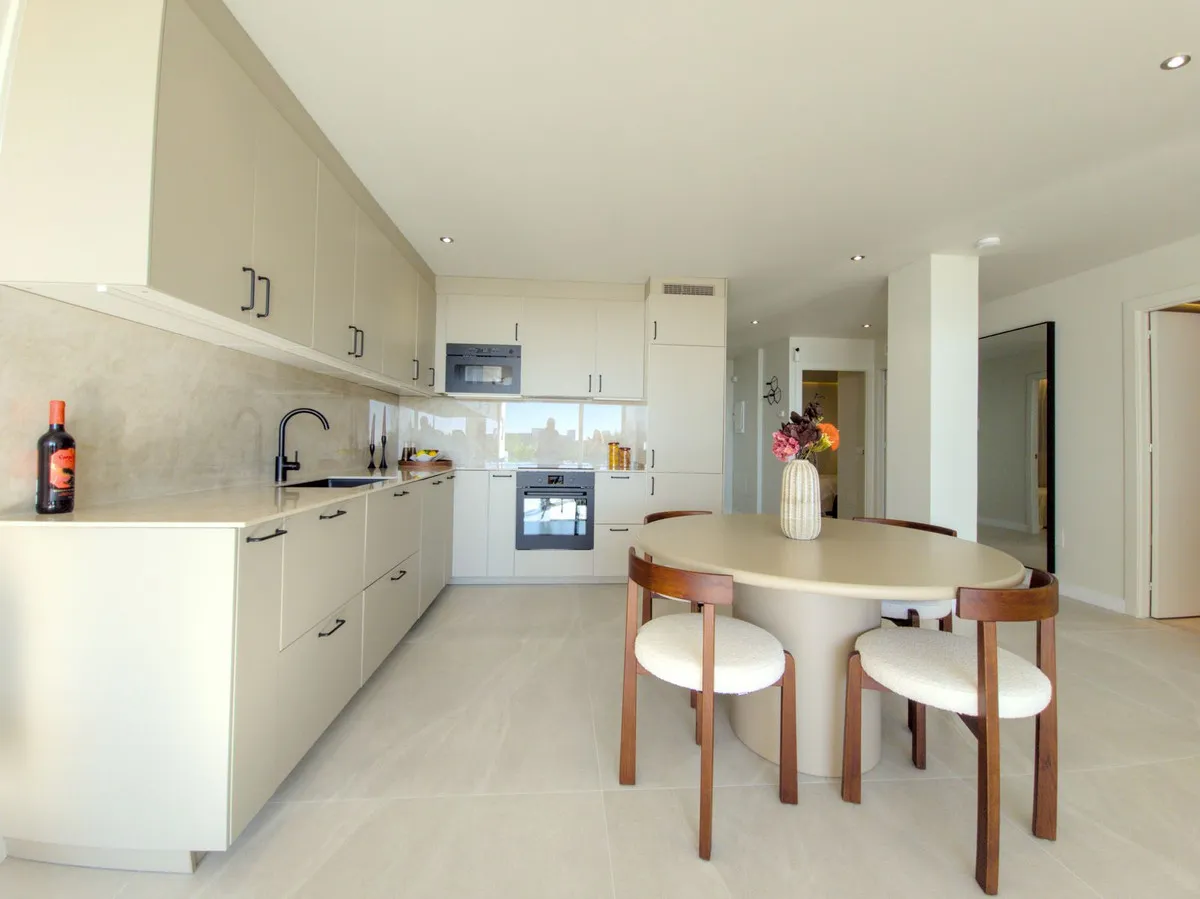 08ec93c6-8ba9-42f3-b3a9-de8a99228bb1