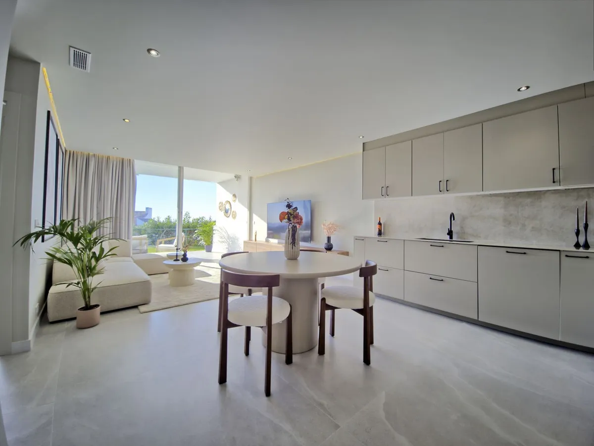 cef1b6fd-5912-45a8-b036-233133856681