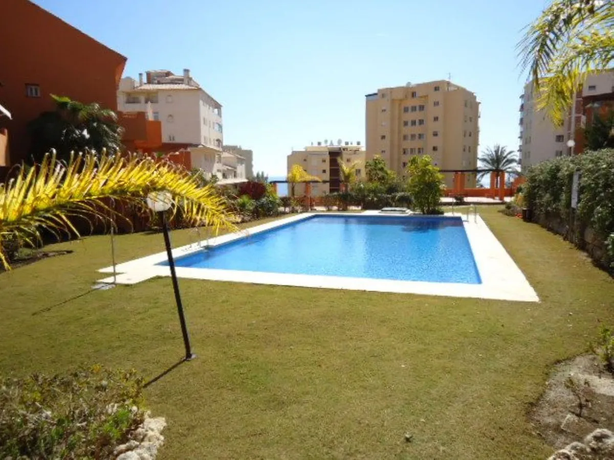 9a750031-905d-45f9-a4b3-c2f43a0f8709