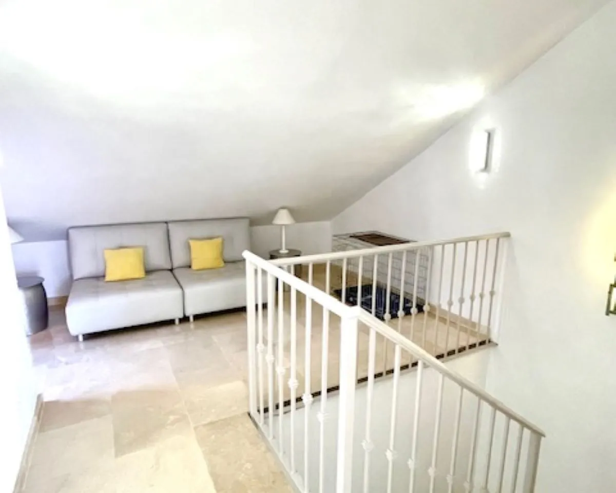 b0a3aeb3-0886-4e2e-b227-67245b4cd1cf