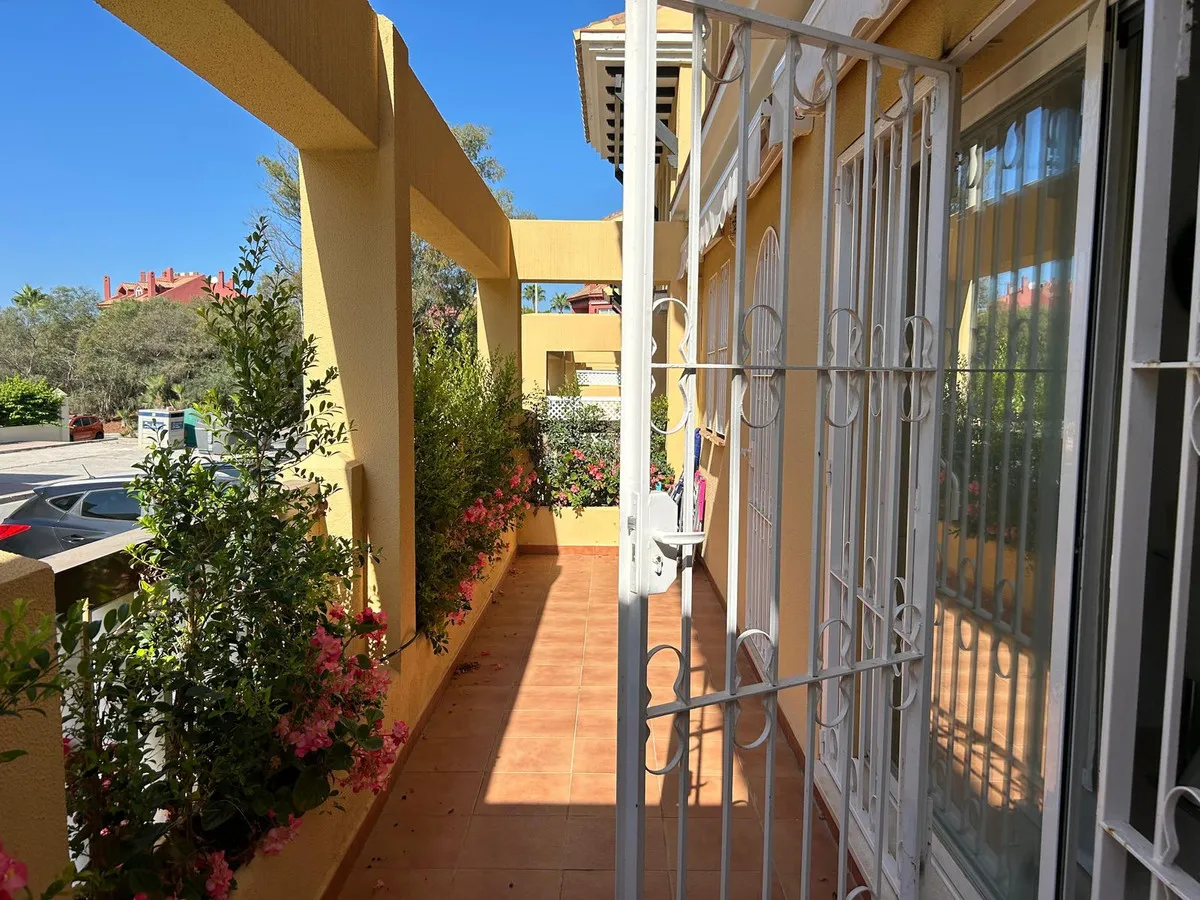 15b51a86-2eb0-4710-acbc-1e1ae93e79da