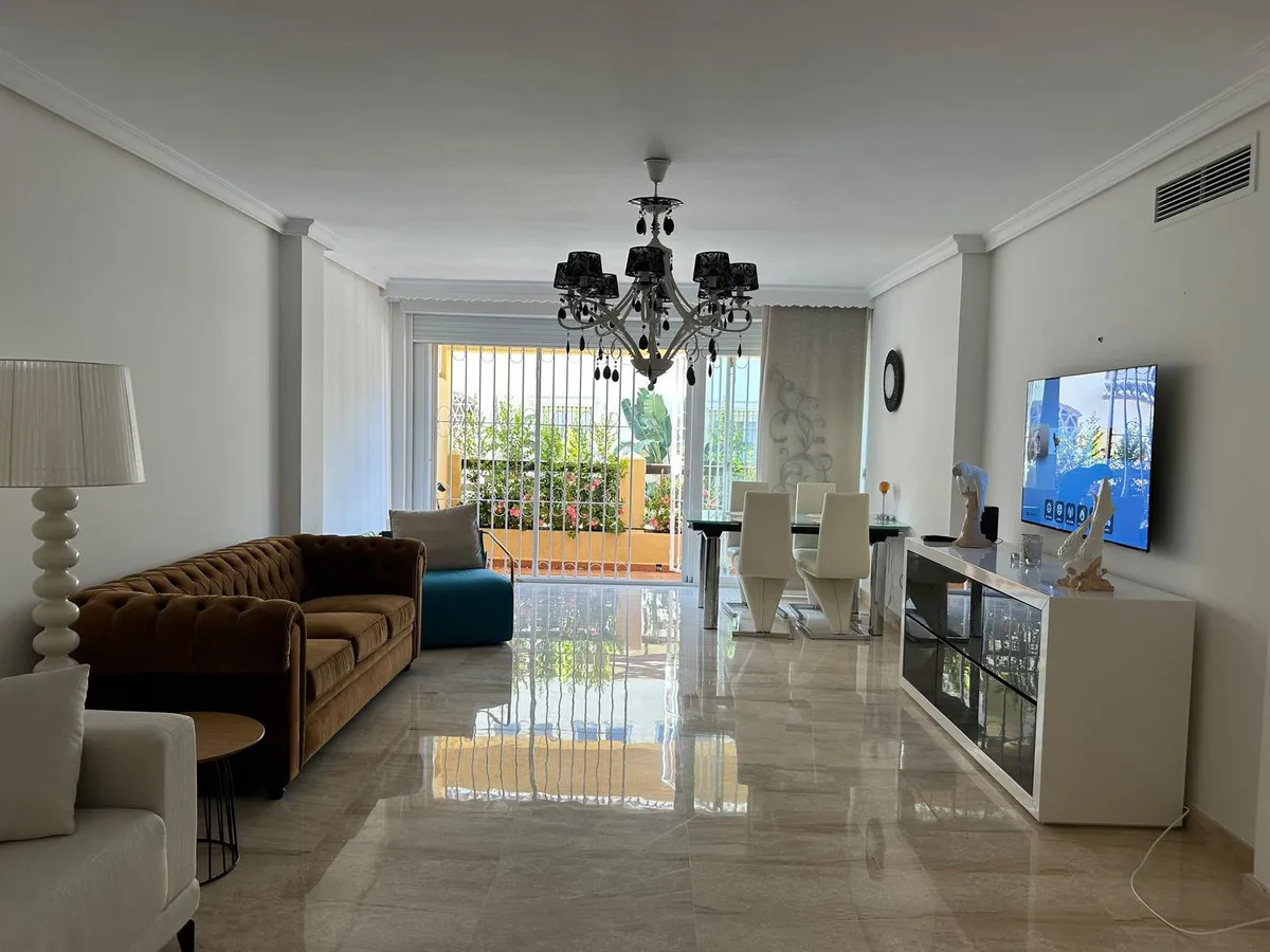 4c6ffdbd-23af-40f9-ad5a-d1edd9403ea8