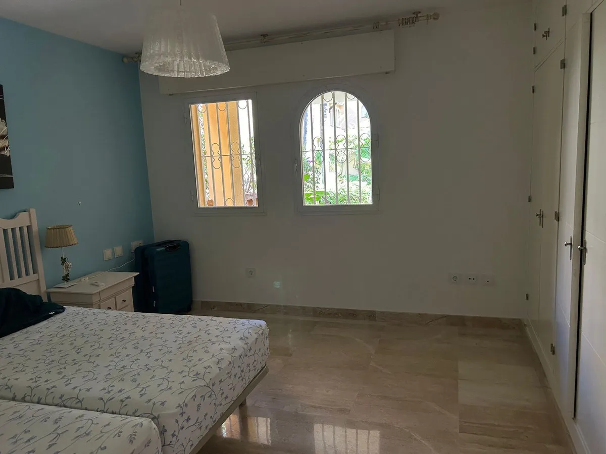 b031443b-091e-4d06-b99f-2c0625ca1dc0