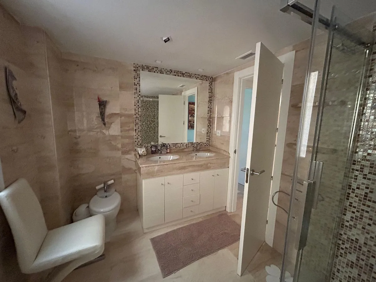 d4f8b80d-9cbc-49bd-8395-e136b144fae2