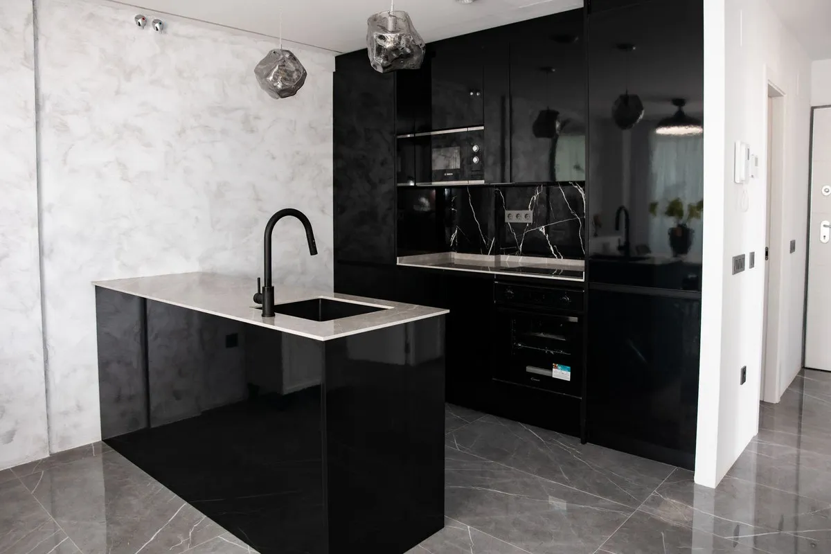 d571043f-12ed-4f58-8208-a23e34db0fd8