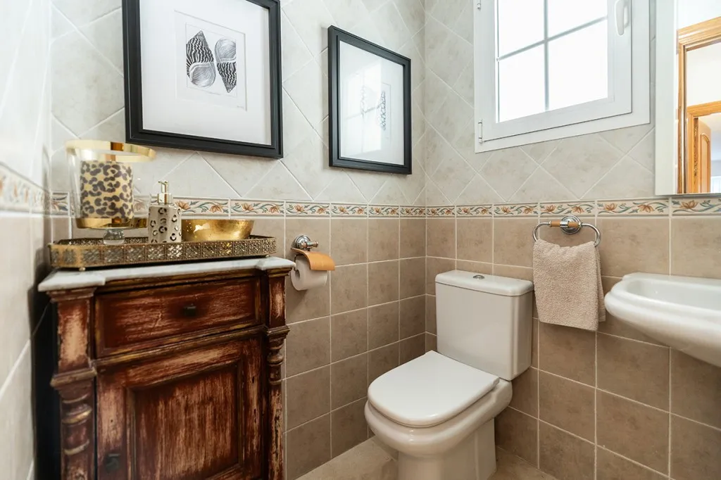 0925d894-1d86-458e-b20c-f109ef3e8d48