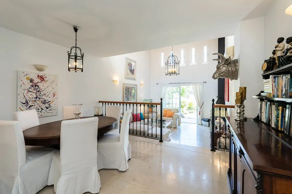 0a867b0a-fa51-4a19-9ee1-e8f03a7c73d5