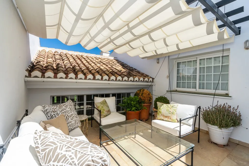 160894ba-a820-4774-9457-53b3d8362247