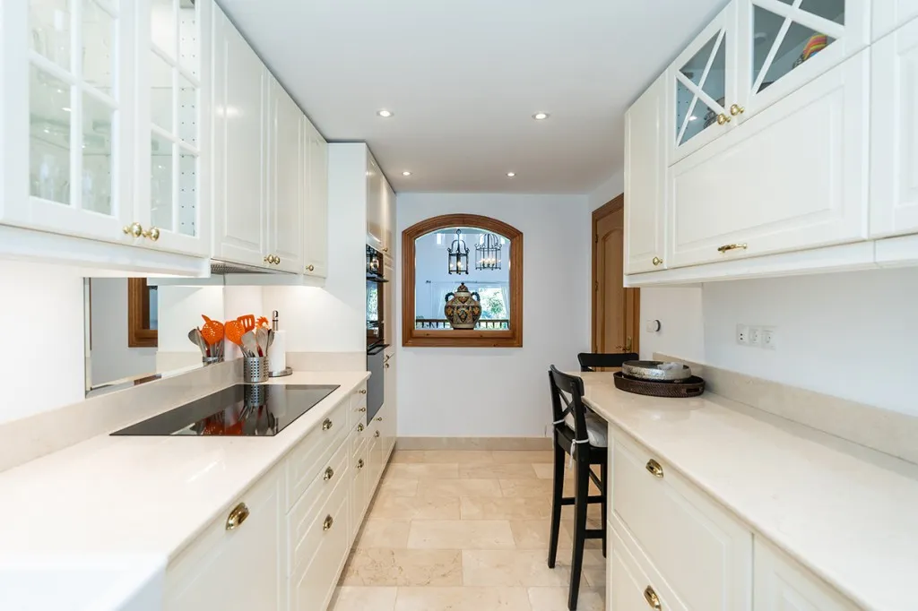 3c5cef08-9f80-4d06-84f4-e17b9b949e9e