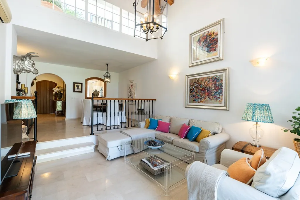 92cdfd63-4c33-468f-b6a0-9484b6451697