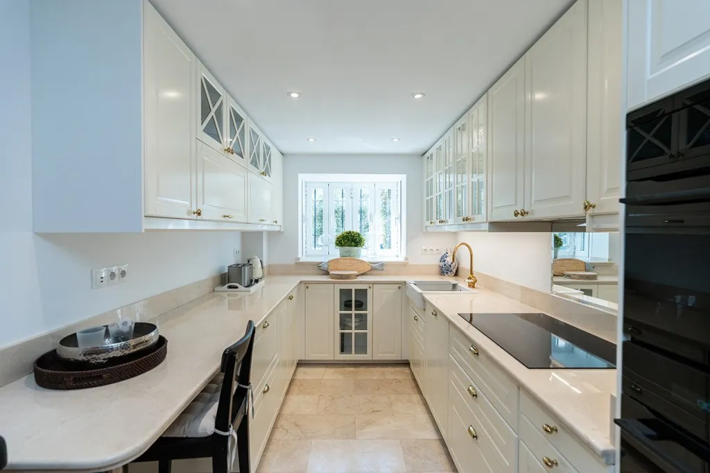 a5d16acd-2ae6-42d5-9f76-25d38dff0e58