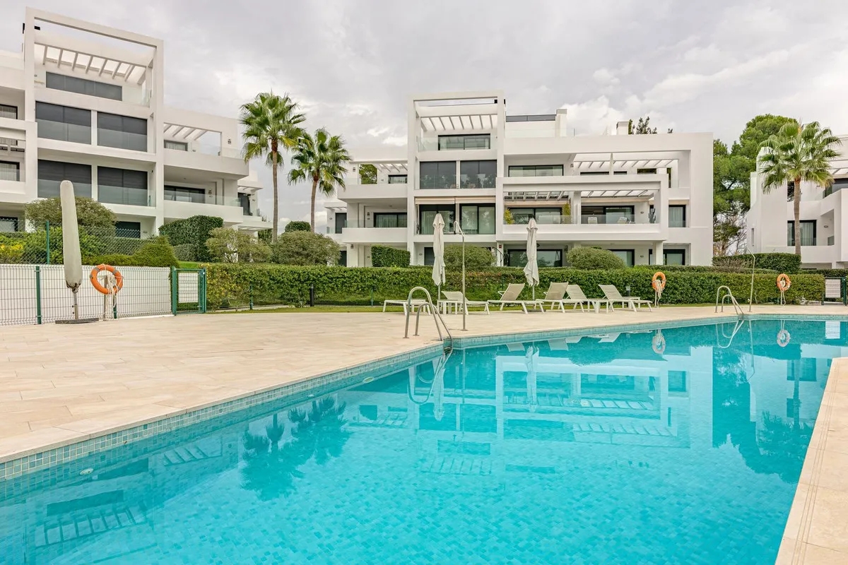 21496167-7bcc-4c38-8726-f9eca252c0ab