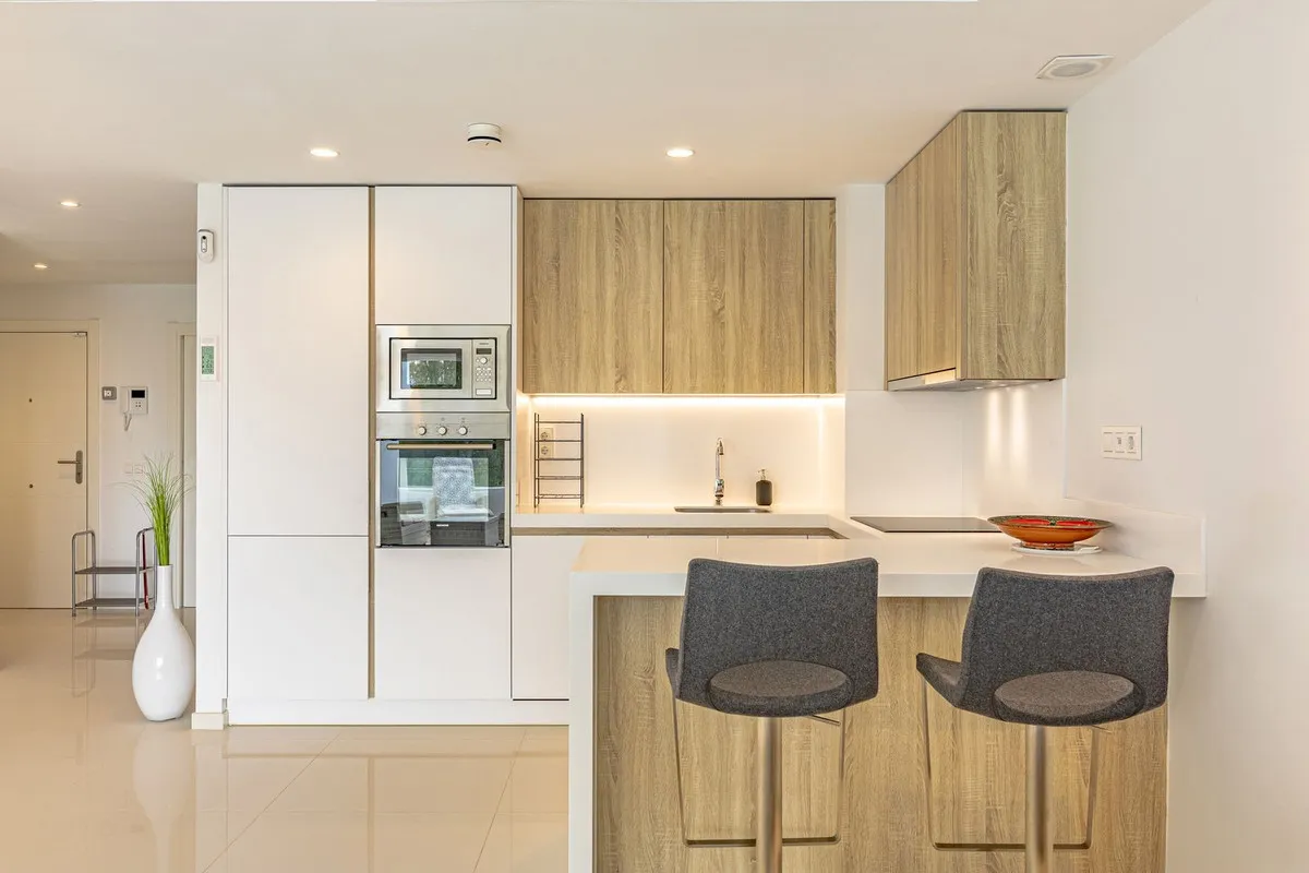 a386984f-a41b-49fc-9bb3-97fa14344bdf