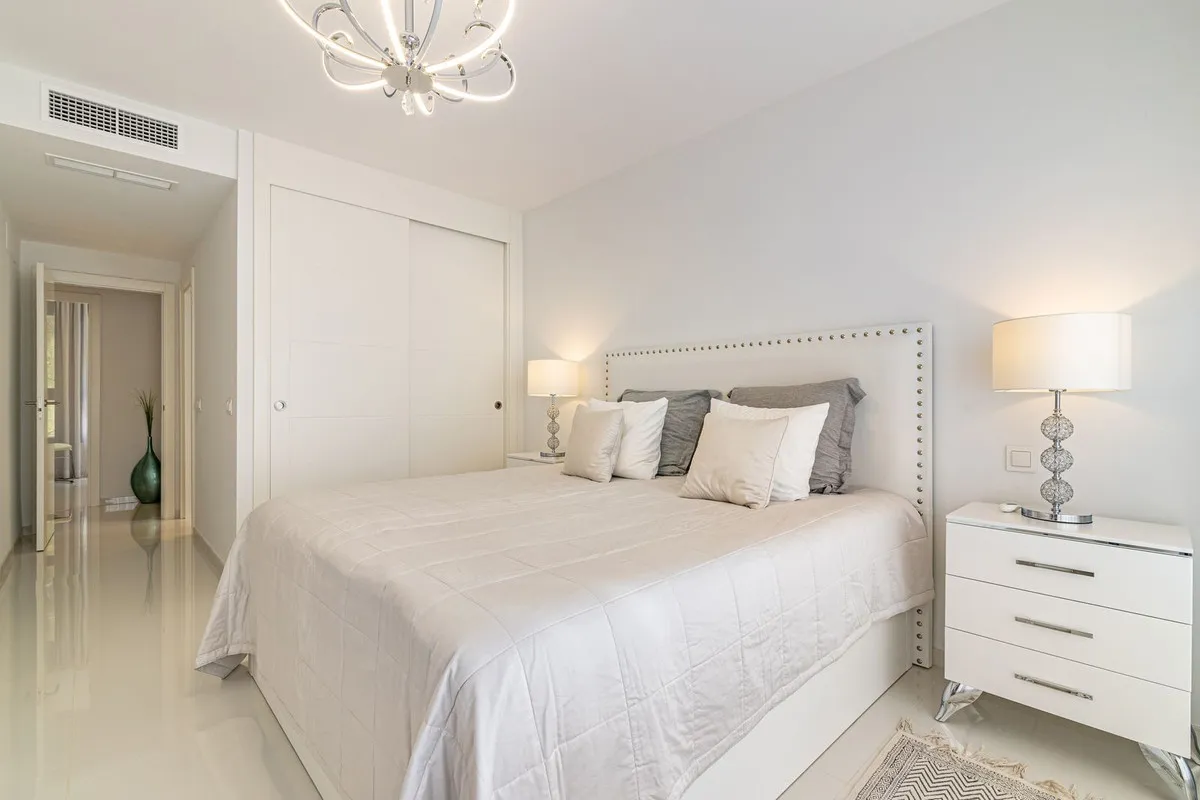 dcccc0cb-c542-4e0b-92c2-b8bb62a8728c