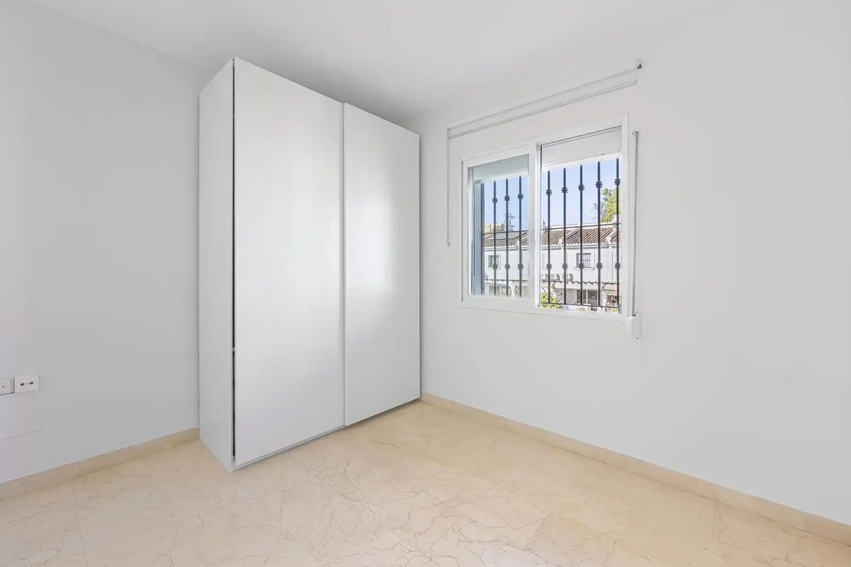 b616ca02-466e-4772-bb68-a2ec7e978422