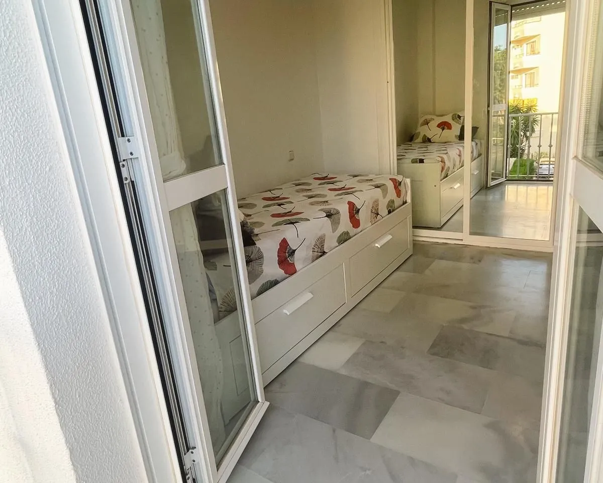 02f1fbc7-78dc-4950-a79e-da7cb8e7598c