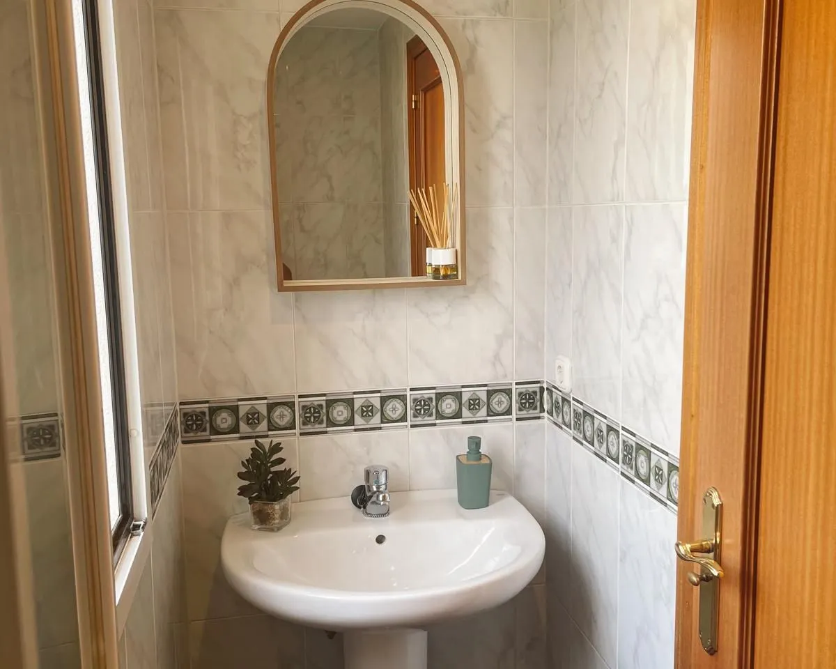 2fa9a1cf-a0c2-425e-a408-4a87788a85c5