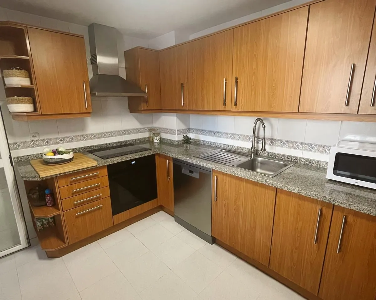 31de3e53-5ef0-475f-9700-dec5d823ee60