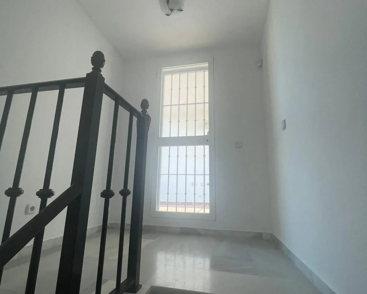 5052315a-57f7-4044-b7de-fbffa5a13591