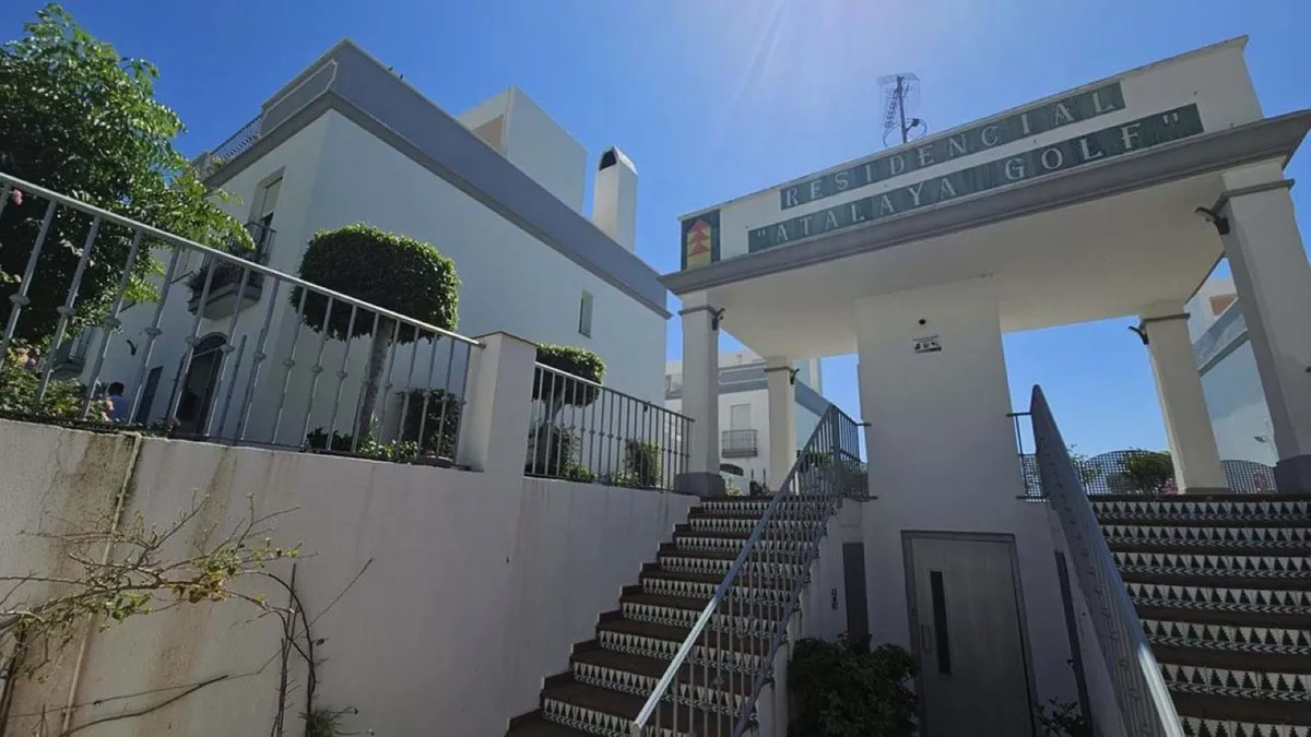 896bf320-105e-465e-92b2-9357e85b4fa4