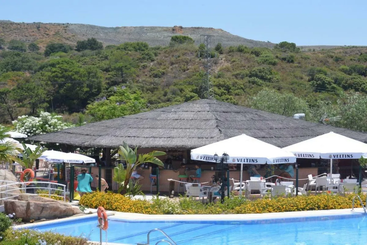 6ddc1c3b-78a0-47c6-9030-2848ae8fee60