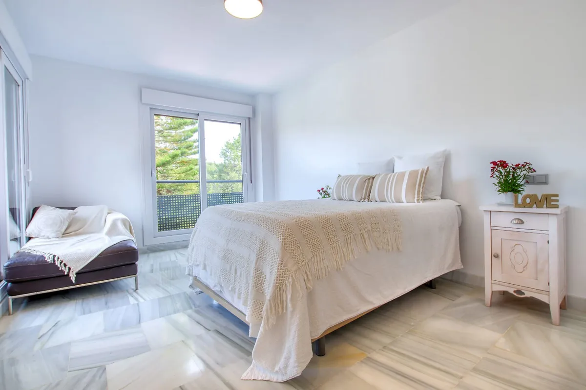 b5337126-5a42-431f-8118-79694b532fac