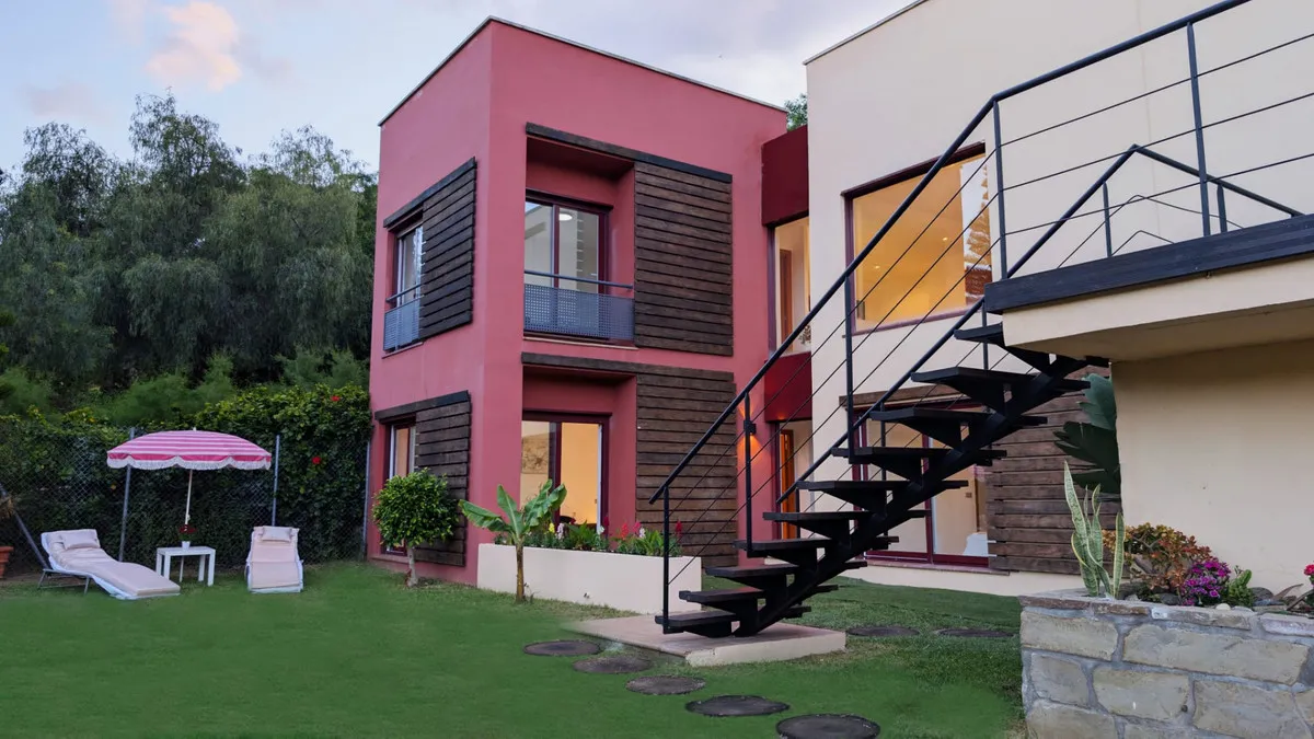 e01504fc-4c3a-4a88-8255-17e0d82256b5